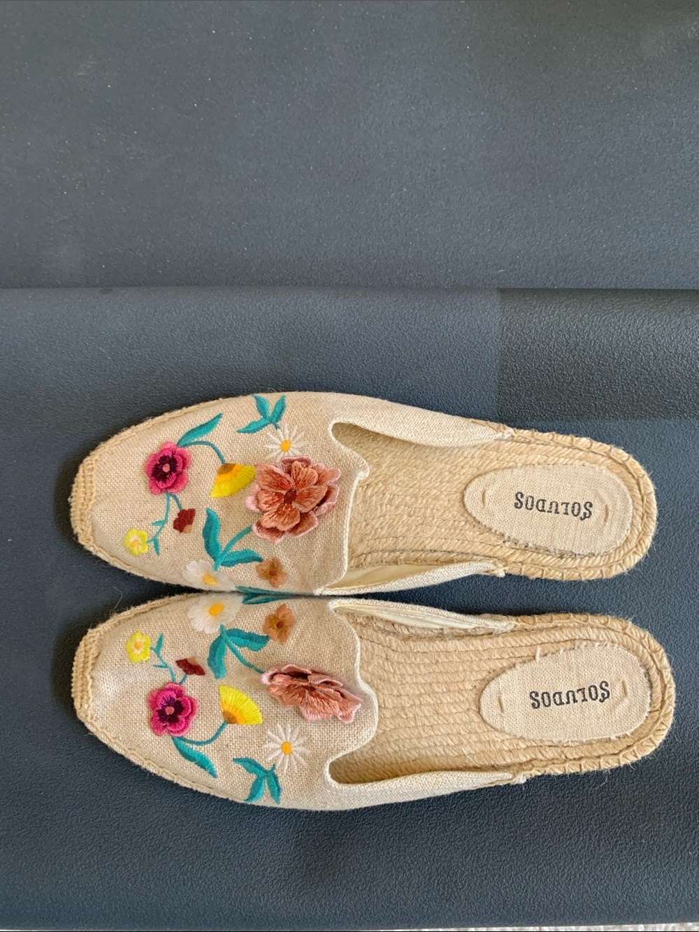 Soludos  Size 10  Espadrilles Slip On Slippers